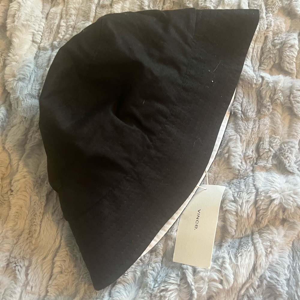 Vince Bucket Hat black NWT